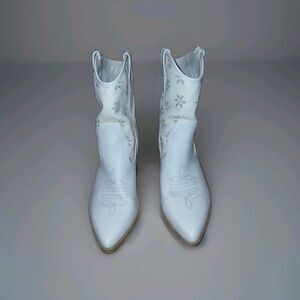 DV Dolce Vita Kenzo Creamwhite Leather Boots 10 Western Cowgirl RodeoEmbroidered